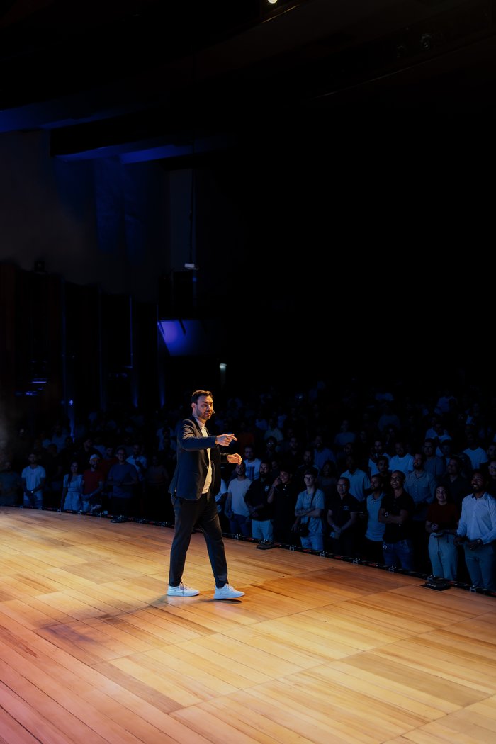 Thiago Mendes no palco